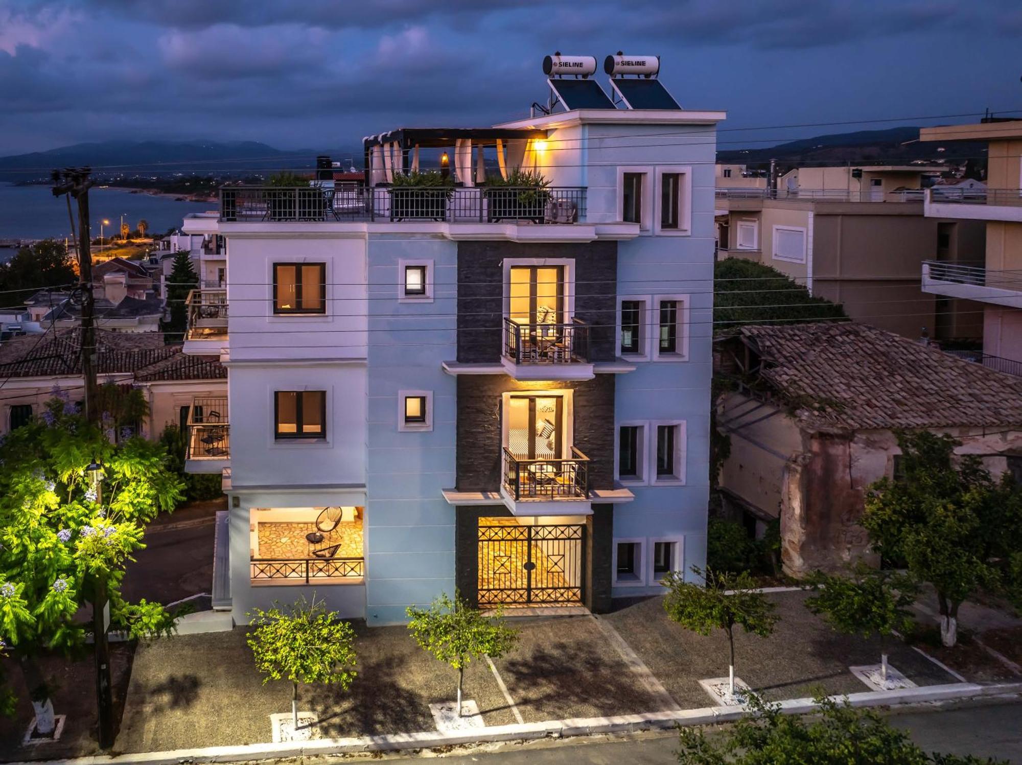 Magical Seaside Town Boutique Apts 2 Kyparissia Eksteriør billede